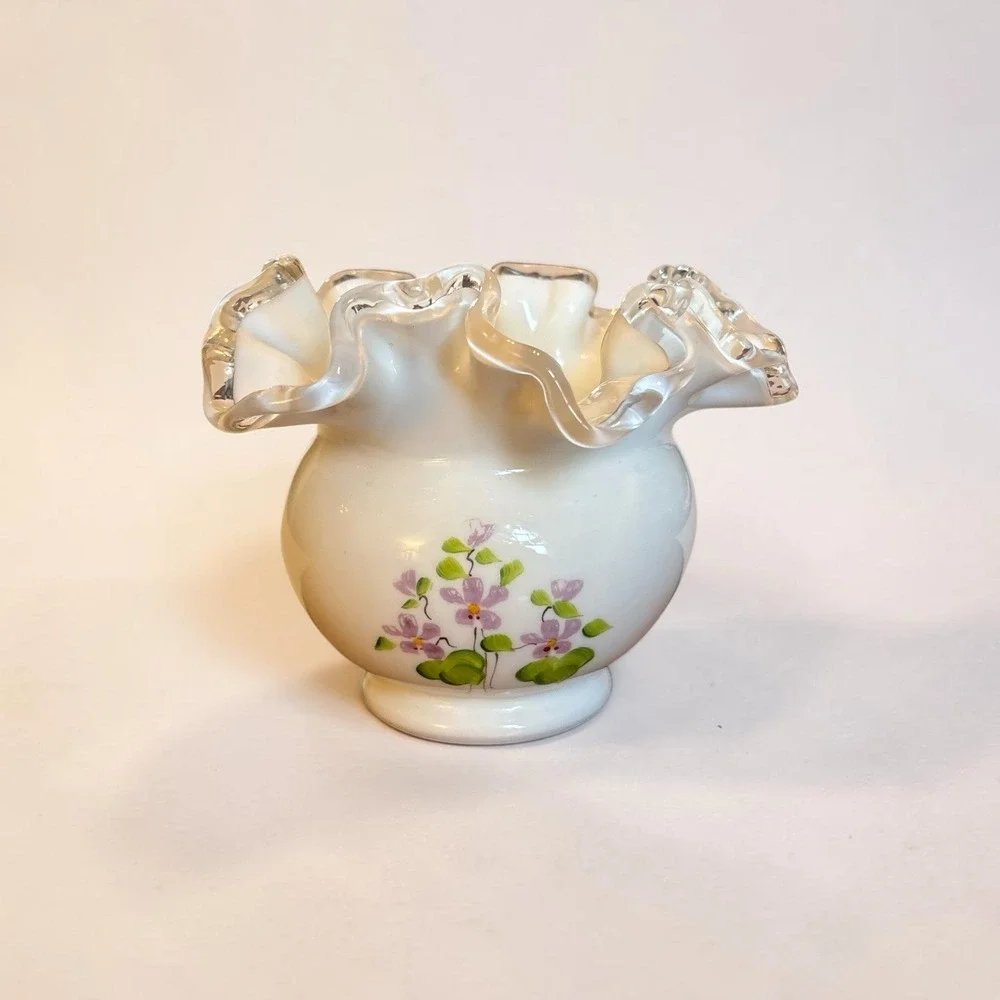 Hand Painted Fenton white crest Small Ruffled Edge Vase. Signed By The Artist.